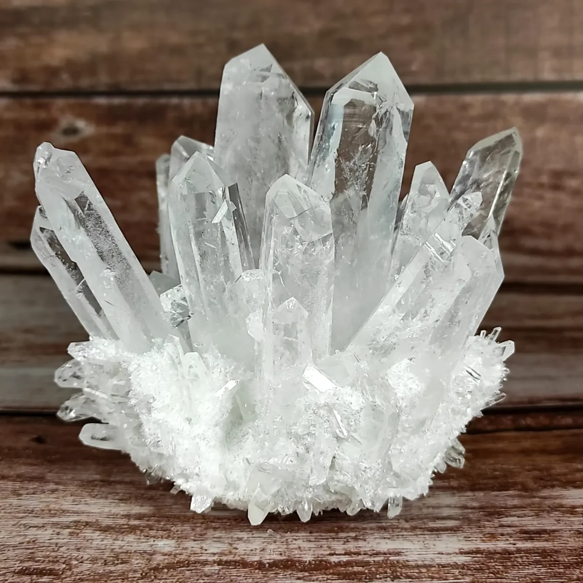 Quartz-crystal-clear